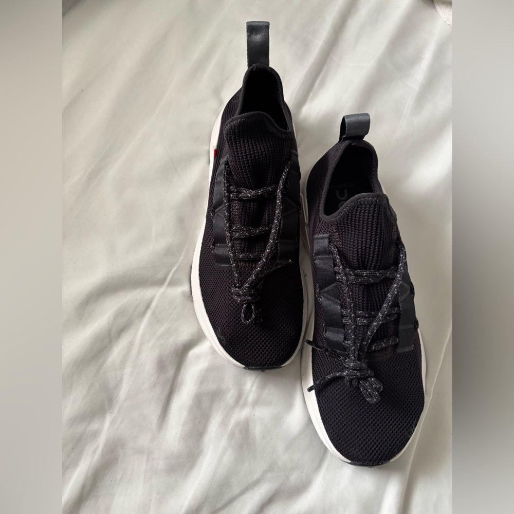 On Running Cloudeasy Black Athletic - Women’s Size 9.5 - NEVER BEEN WORN - Picture 5 of 7